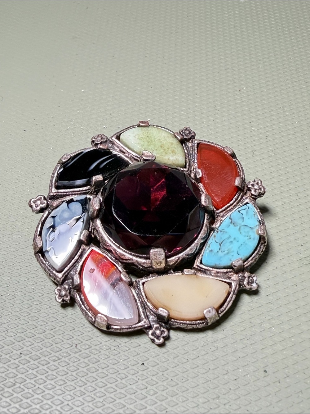 Vintage Signed MIRACLE Celtic Scottish Faux Agate Brooch Pin